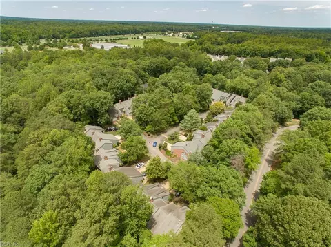 View/Area - 521 Spring Trce, Williamsburg, VA 23188 photo 3 of 4