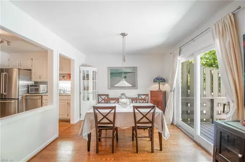 Dining - 521 Spring Trce, Williamsburg, VA 23188 photo 2 of 2