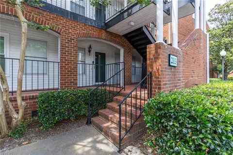 203 Westover Ave #103, Norfolk, VA 23507