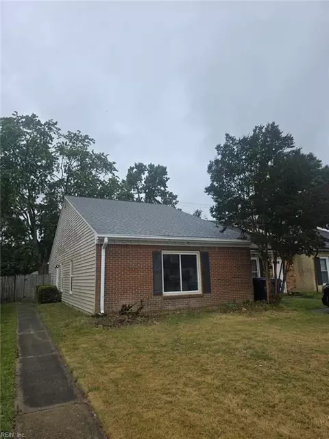 1211 Haig Cir, Virginia Beach, VA 23453
