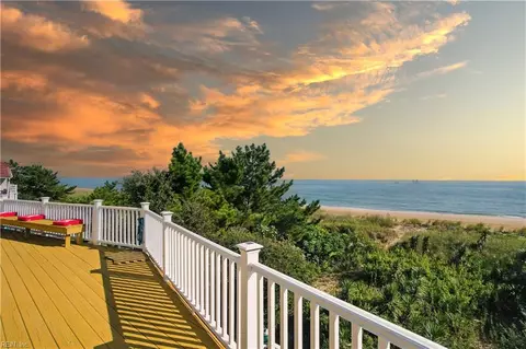 600 W Ocean View Ave #C, Norfolk, VA 23503