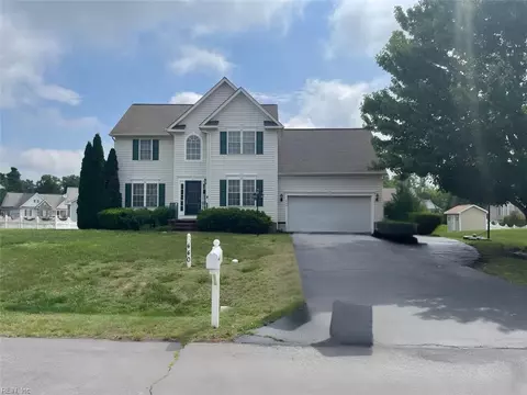 440 Roper Dr, Bowling Green, VA 22427