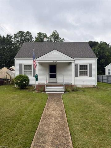 609 Chapel St, Hampton, VA 23669