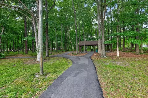 Exterior - 3316 Stilworken Dr, Chesapeake, VA 23321 photo 6 of 7