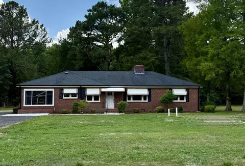 2140 Skeetertown Rd, Suffolk, VA 23434