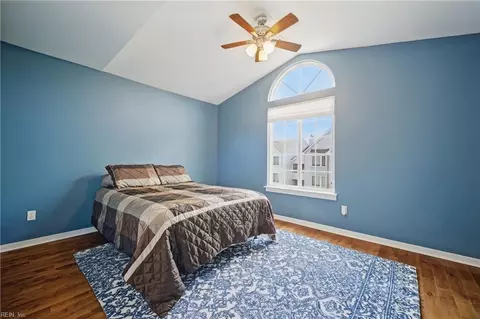 Bedroom - 230 Dockside Dr #C, Hampton, VA 23669 photo 3 of 4