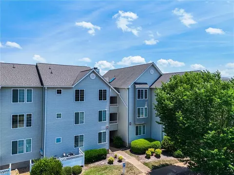 View/Area - 230 Dockside Dr #C, Hampton, VA 23669 photo 7 of 9