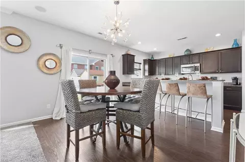 Dining - 19 Ravenscroft Ln, Hampton, VA 23669 photo 1 of 2