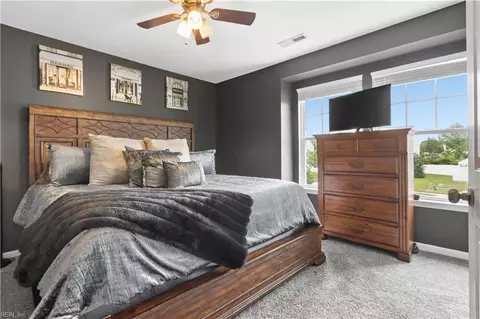Bedroom - 19 Ravenscroft Ln, Hampton, VA 23669 photo 3 of 7
