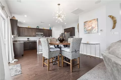 Dining - 19 Ravenscroft Ln, Hampton, VA 23669 photo 2 of 2
