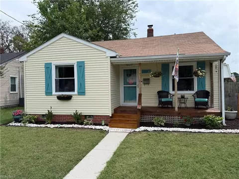 32 Foxgrape Rd, Portsmouth, VA 23701