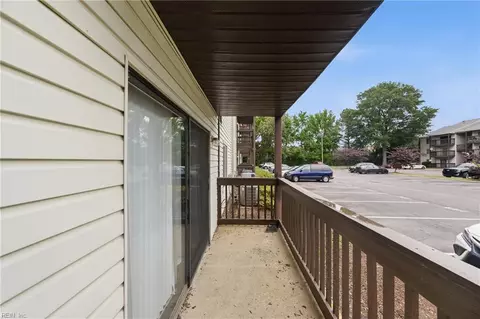 Exterior - 103 Haverford Ct #2, Hampton, VA 23666 photo 5 of 5
