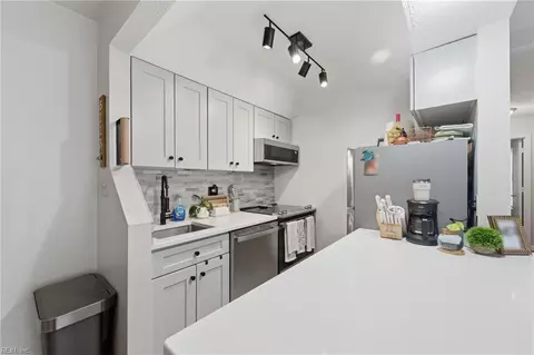 Kitchen - 103 Haverford Ct #2, Hampton, VA 23666 photo 1 of 2