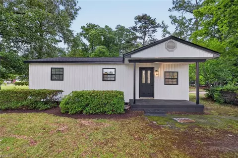 1240 Bells Mill Rd, Chesapeake, VA 23322