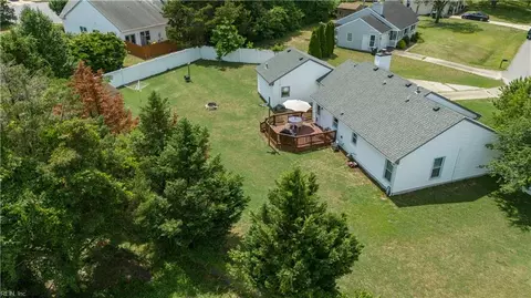 879 Maple Ct, Smithfield, VA 23430 photo 35