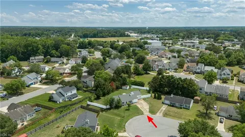 879 Maple Ct, Smithfield, VA 23430 photo 6