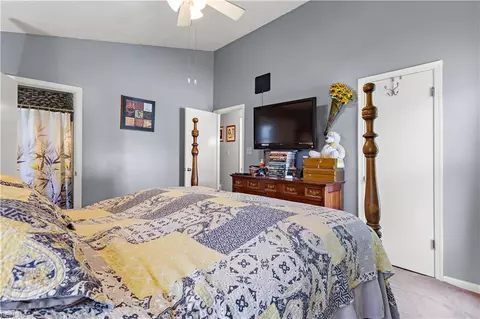 879 Maple Ct, Smithfield, VA 23430 photo 15
