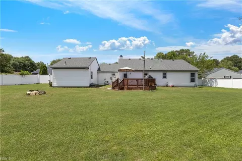 879 Maple Ct, Smithfield, VA 23430 photo 40