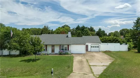 879 Maple Ct, Smithfield, VA 23430 photo 1