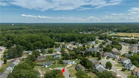 879 Maple Ct, Smithfield, VA 23430 photo 8