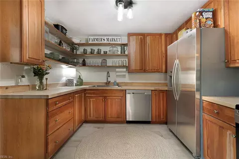 Kitchen - 55 Brogden Ln, Hampton, VA 23666 photo 1 of 2
