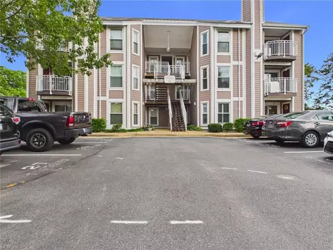 512 24th St #104, Virginia Beach, VA 23451