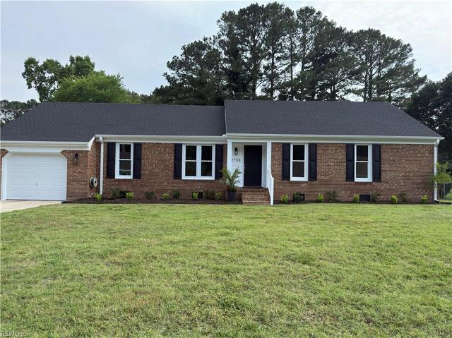 2708 Horseshoe Dr, Chesapeake, VA 23322