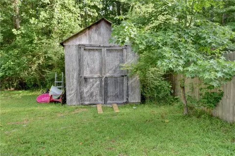 Exterior - 4152 Pughsville Rd, Suffolk, VA 23435 photo 2 of 6