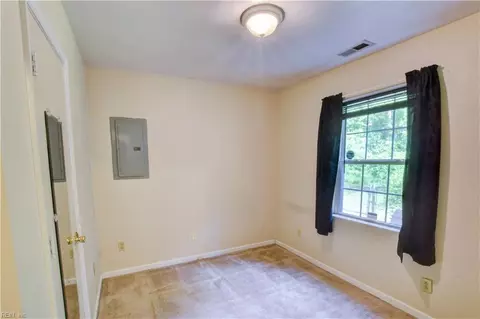 Bedroom - 4152 Pughsville Rd, Suffolk, VA 23435 photo 4 of 6