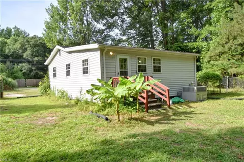 Exterior - 4152 Pughsville Rd, Suffolk, VA 23435 photo 5 of 6