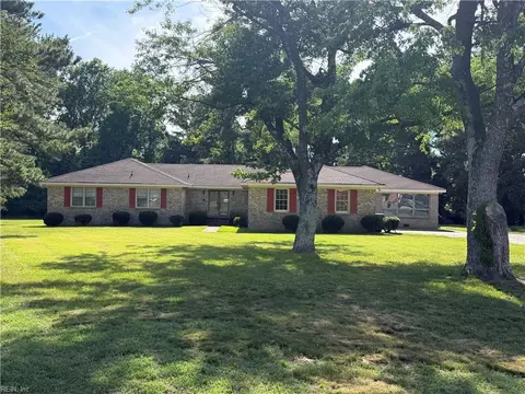 804 Seminole Dr, Suffolk, VA 23434