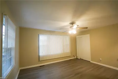 Living - 22 Mimosa Cres, Hampton, VA 23661 photo 2 of 2