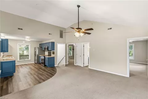 Living - 1522 Ketch Ln, Kill Devil Hills, NC 27948 photo 2 of 3
