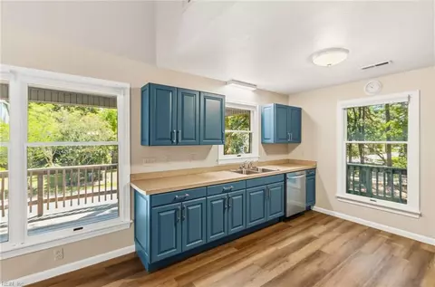 Kitchen - 1522 Ketch Ln, Kill Devil Hills, NC 27948 photo 1 of 3