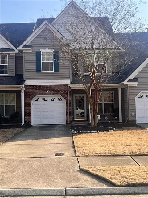 5027 Prestwick St, Suffolk, VA 23435