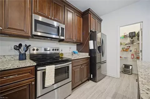 Kitchen - 3816 Davis St, Norfolk, VA 23513 photo 3 of 4