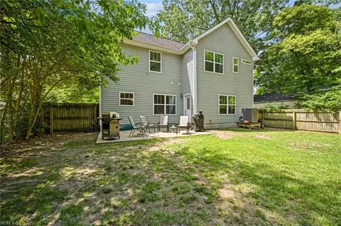 Exterior - 3816 Davis St, Norfolk, VA 23513 photo 6 of 9