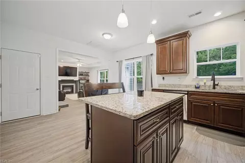 Entry Way - 3816 Davis St, Norfolk, VA 23513 photo 5 of 11
