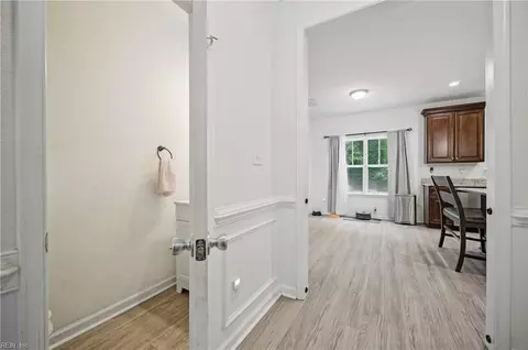 Entry Way - 3816 Davis St, Norfolk, VA 23513 photo 2 of 11