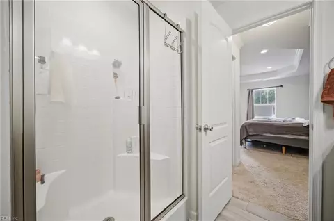 Entry Way - 3816 Davis St, Norfolk, VA 23513 photo 9 of 11