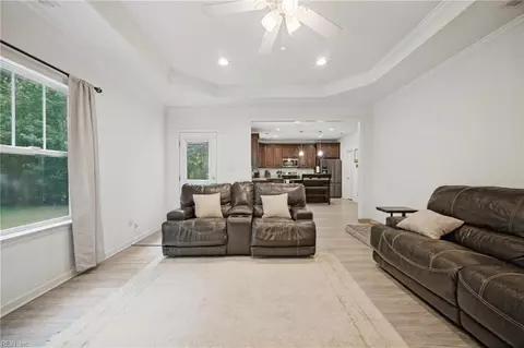 Entry Way - 3816 Davis St, Norfolk, VA 23513 photo 7 of 11