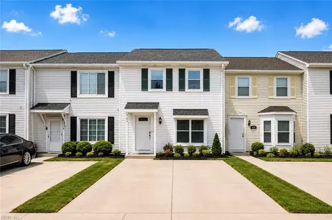 5152 Condor St, Virginia Beach, VA 23462
