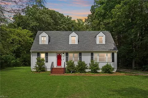 33345 King William Rd, West Point, VA 23181