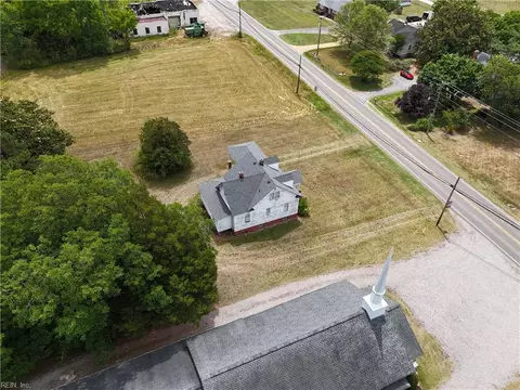 373 Colonial Trl, Surry County, VA 23883 photo 8