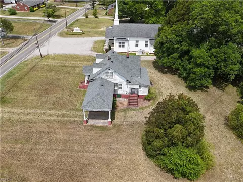 373 Colonial Trl, Surry County, VA 23883 photo 6