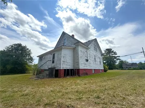 373 Colonial Trl, Surry County, VA 23883 photo 22