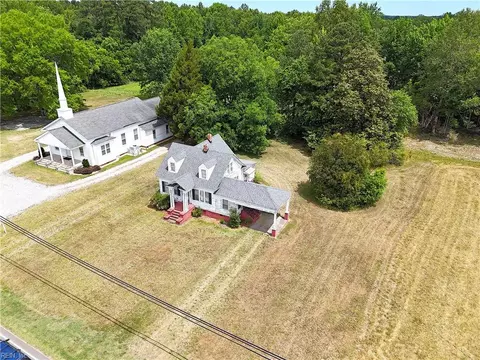 373 Colonial Trl, Surry County, VA 23883 photo 5