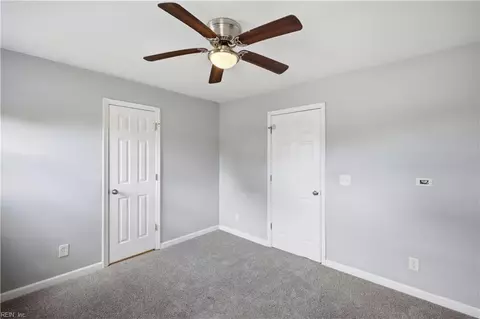 Bedroom - 1902 Bay Ave, Hampton, VA 23661 photo 2 of 5