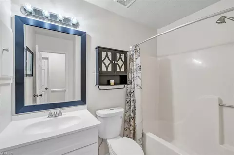 Bath - 5 Jimmy Cir, Hampton, VA 23666 photo 1 of 2