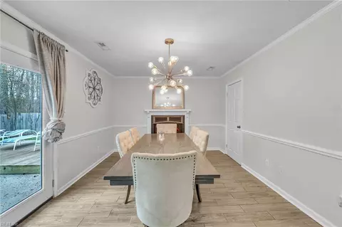 Dining - 5 Jimmy Cir, Hampton, VA 23666 photo 3 of 3